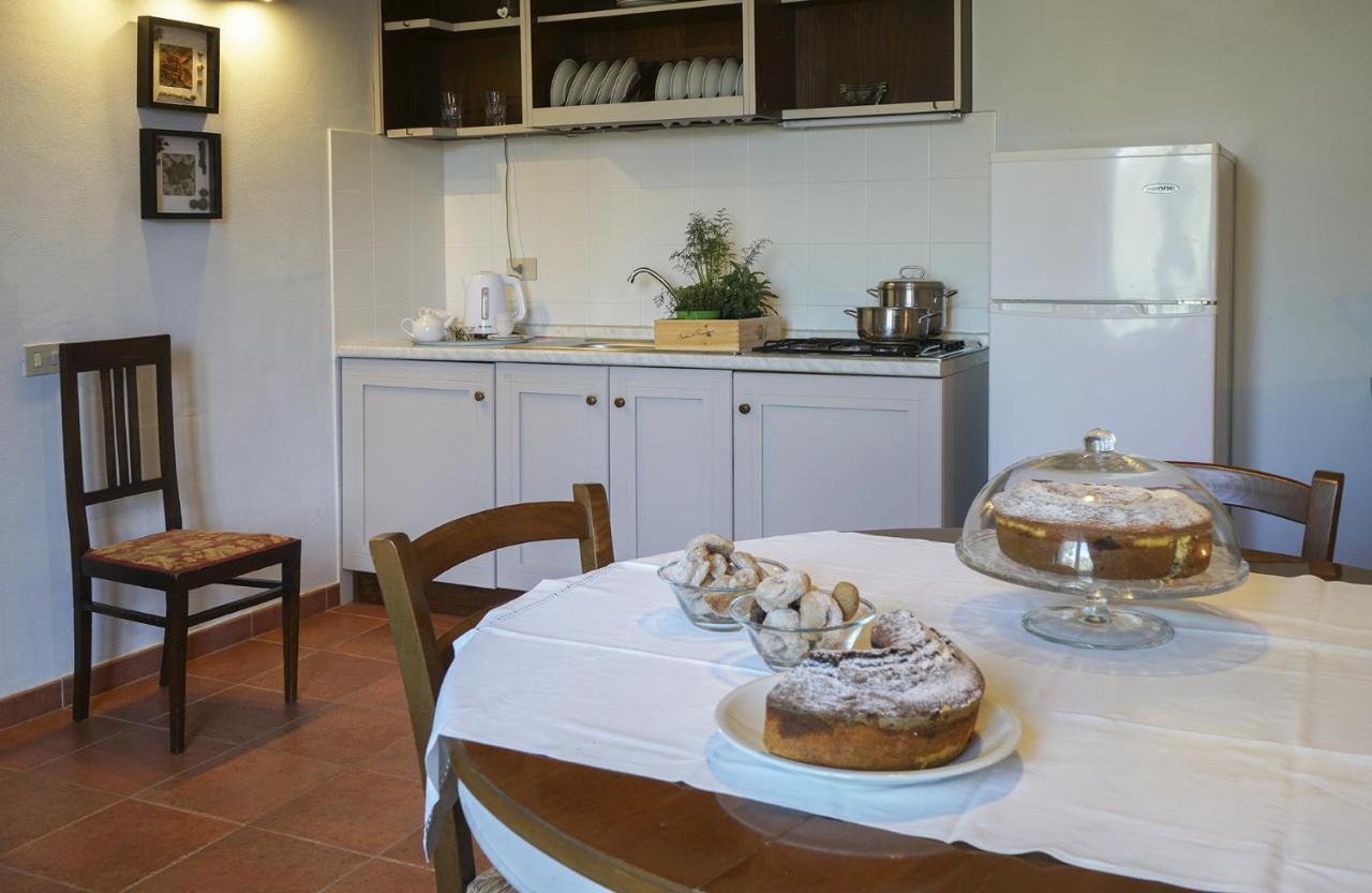 Locanda Degli Alberi Sassetta Bagian luar foto