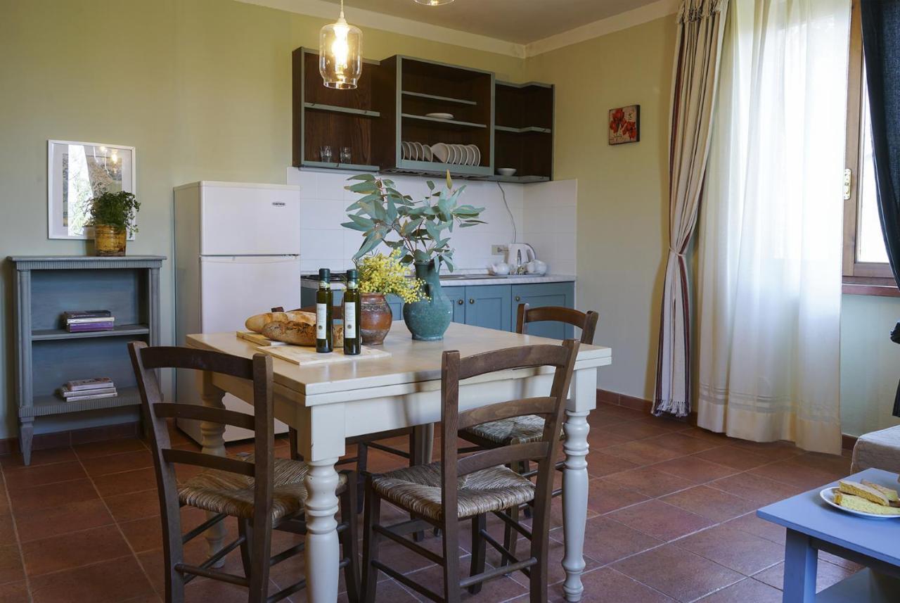 Locanda Degli Alberi Sassetta Bagian luar foto
