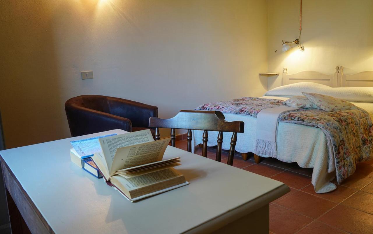 Locanda Degli Alberi Sassetta Bagian luar foto